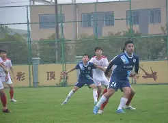 球速体育app-欧洲赛事决赛阶段即将开启，球队备战紧张备战 